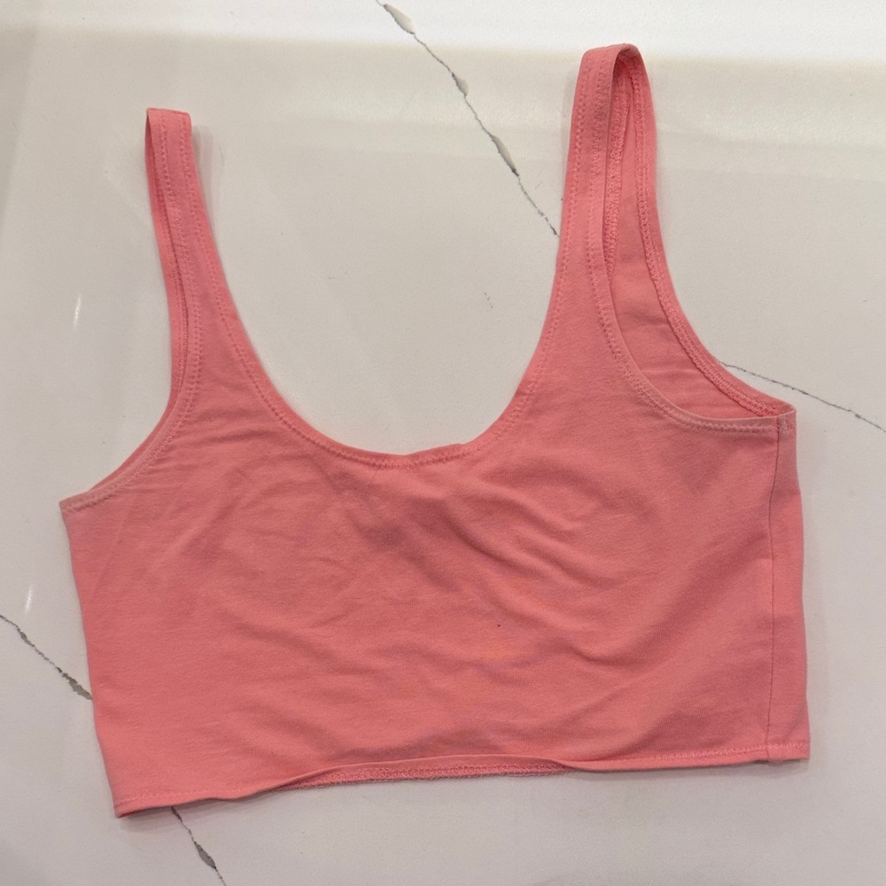FREE w/ PURCHASE - Women's‎ Pink Crop Top